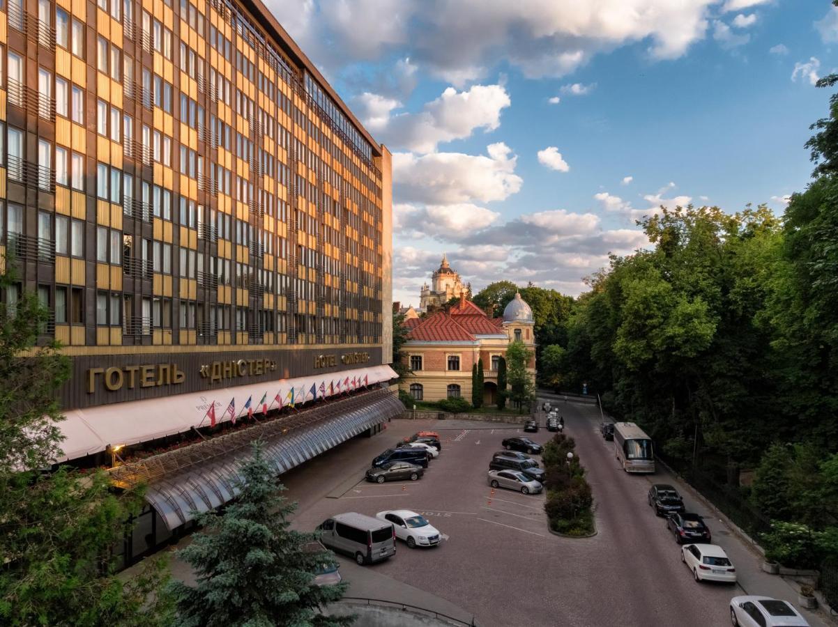 Premier Hotel Dnister Lviv Kültér fotó