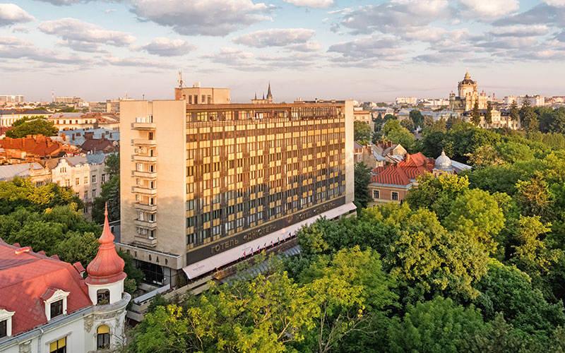 Premier Hotel Dnister Lviv Kültér fotó