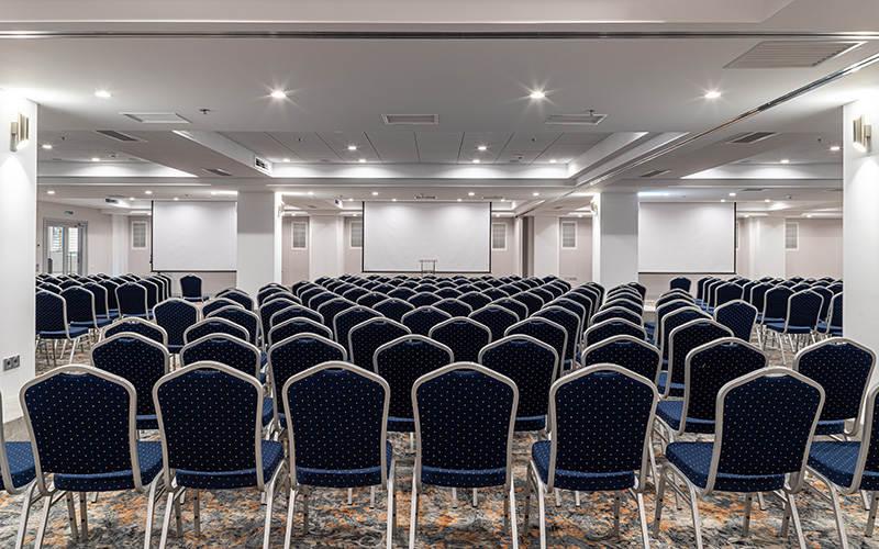 Premier Hotel Dnister Lviv Kültér fotó