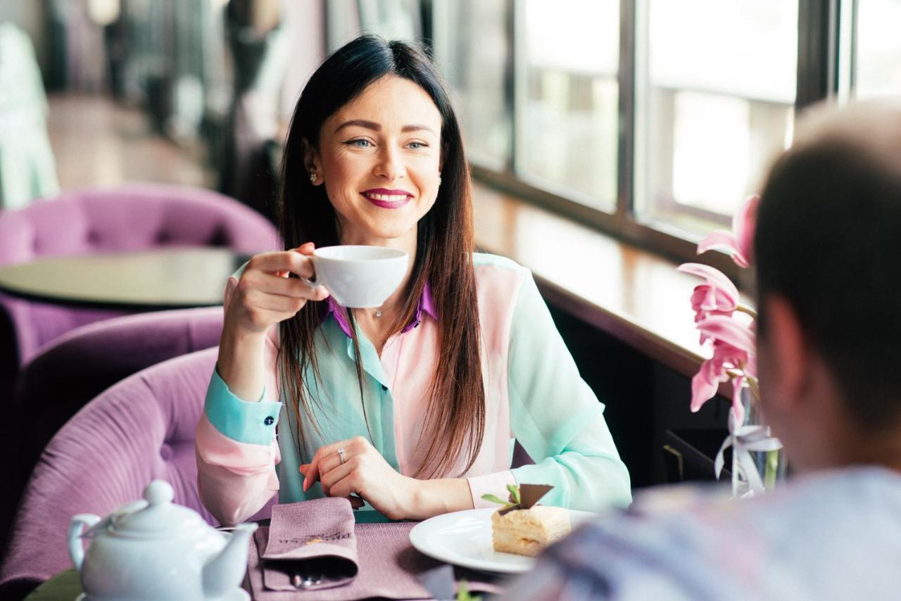 Premier Hotel Dnister Lviv Kültér fotó